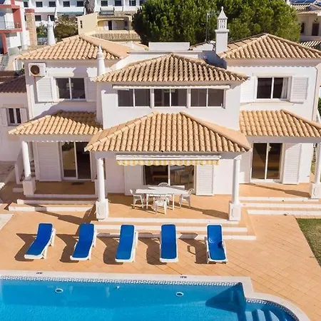 Praia Da Gale - Incredible Location - Short Walk To The Beach And Restaurants Guia (Faro)
